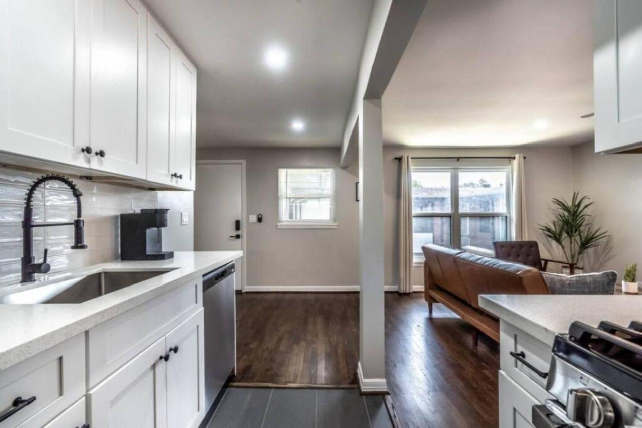 Roomy Urban Apartment Montrose! Free Parking #3 Houston Exteriör bild